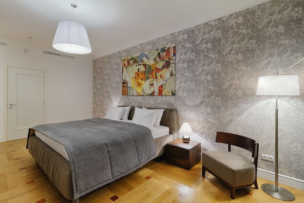 Cityhotel Apartments Киев Екстериор снимка