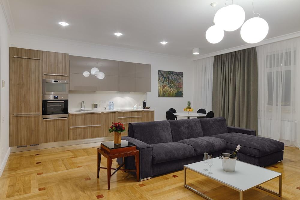 Cityhotel Apartments Киев Екстериор снимка