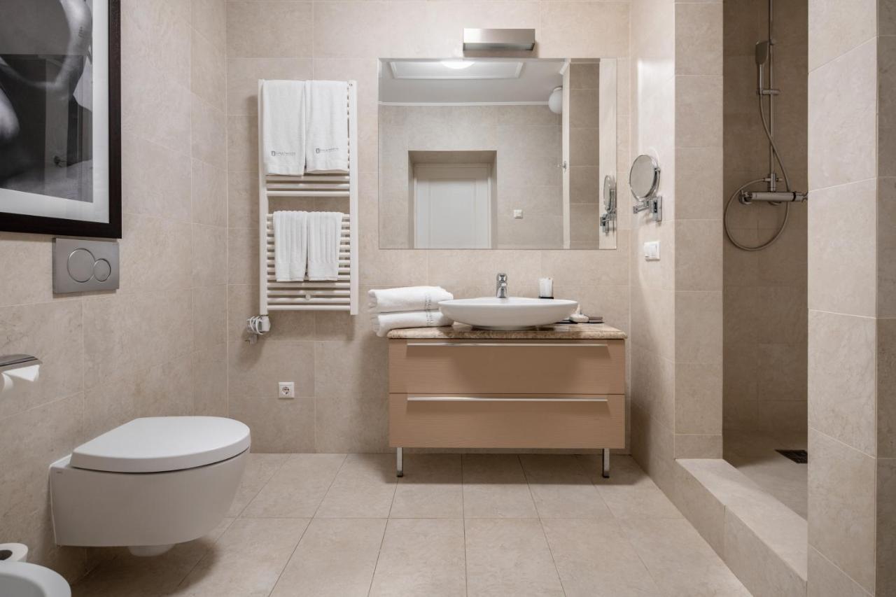 Cityhotel Apartments Киев Екстериор снимка